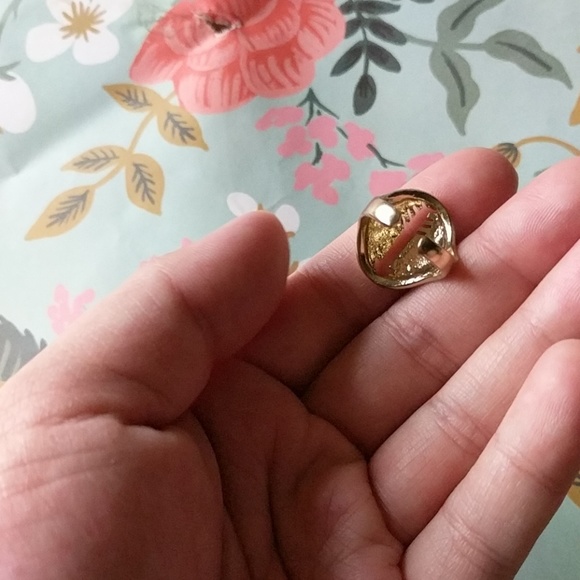 Nwot gold arrow ring size 7 - Picture 4 of 4